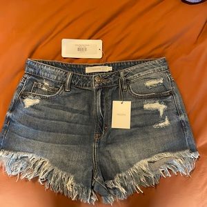 Hidden daisy high rise shorts